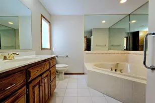 642 Jenisa Dr, Saint Cloud, MN 56301 - Photo 13