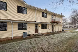 2706 Brookdale Ln, Brooklyn Park, MN 55444 - Photo 15