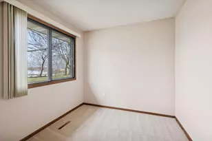 2706 Brookdale Ln, Brooklyn Park, MN 55444 - Photo 21