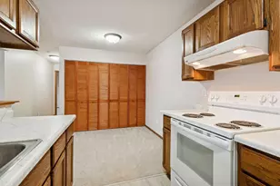 2706 Brookdale Ln, Brooklyn Park, MN 55444 - Photo 15