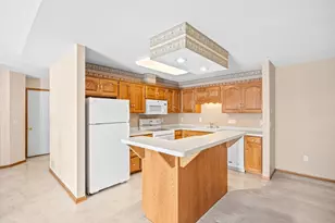 45 Orchard Ave SE, Hutchinson, MN 55350 - Photo 7