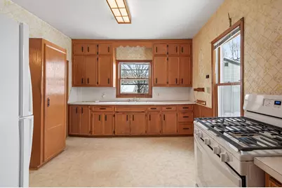 1070 Dale Street N, Saint Paul, MN 55117 - Photo 5