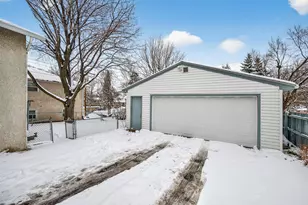 1070 Dale St N, Saint Paul, MN 55117 - Photo 39