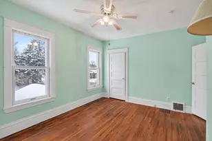 1070 Dale St N, Saint Paul, MN 55117 - Photo 9