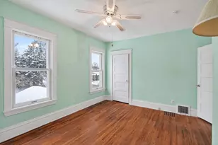 1070 Dale St N, Saint Paul, MN 55117 - Photo 9