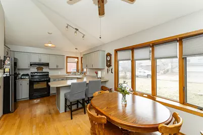 502 24th Street SW, Rochester, MN 55902 - Photo 3