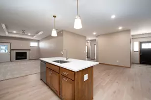 3116 Bassett Dr, Mankato, MN 56001 - Photo 9