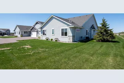 3116 Bassett Drive, Mankato, MN 56001 - Photo 17