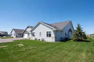 3116 Bassett Dr, Mankato, MN 56001 - Photo 17