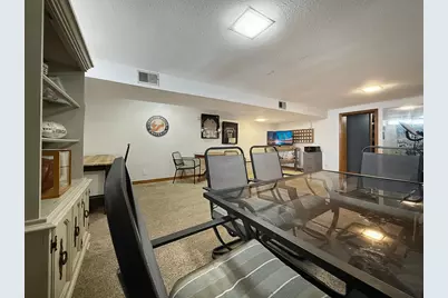 979 S Prairie Avenue, Fairmont, MN 56031 - Photo 39