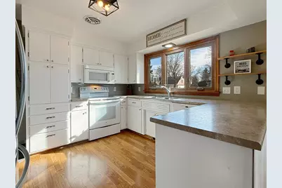 979 S Prairie Avenue, Fairmont, MN 56031 - Photo 13