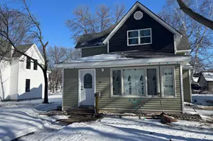 216 N 6th St, Montevideo, MN 56265 - Photo 1