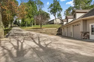 25399 Daventry Rd, Paynesville, MN 56362 - Photo 45