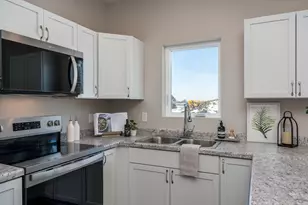 3120 Noble Dr, Mankato, MN 56001 - Photo 11