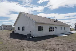 3120 Noble Dr, Mankato, MN 56001 - Photo 23