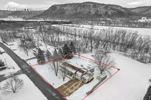 1575 N Hillview Dr, Buffalo City, WI 54622 - Photo 3