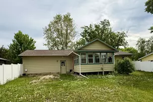 940 Lilac Dr, Sauk Centre Township, MN 56378 - Photo 3
