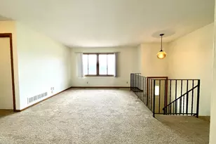 6166 Upper 51st St N, Oakdale, MN 55128 - Photo 5