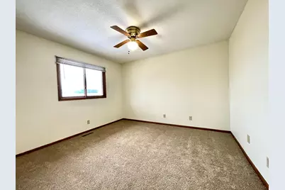 6166 Upper 51st Street N, Oakdale, MN 55128 - Photo 11