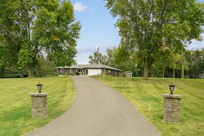 48135 Red Iron Road, Kasota, MN 56050 - Photo 1