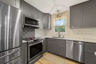 48135 Red Iron Rd, Kasota, MN 56050 - Photo 7