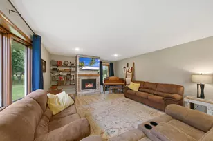 48135 Red Iron Rd, Kasota, MN 56050 - Photo 9