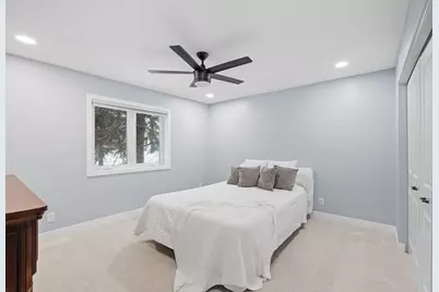 2129 Arkwright Street, Maplewood, MN 55117 - Photo 15