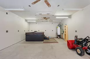 2129 Arkwright St, Maplewood, MN 55117 - Photo 31