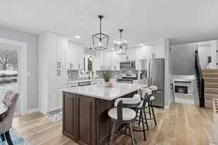 2129 Arkwright St, Maplewood, MN 55117 - Photo 5