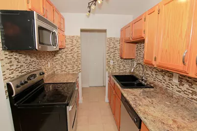2212 Aldrich Avenue S #106, Minneapolis, MN 55405 - Photo 17