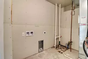 6742 30th St S, Fargo, ND 58104 - Photo 37