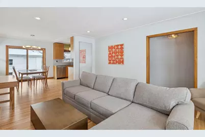 3529 Zenith Avenue N, Robbinsdale, MN 55422 - Photo 3