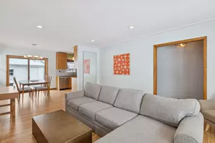 3529 Zenith Ave N, Robbinsdale, MN 55422 - Photo 3