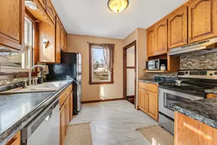 257 Market St, Winona, MN 55987 - Photo 7