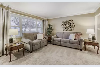 426 Emerson Avenue W, West Saint Paul, MN 55118 - Photo 15