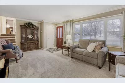 426 Emerson Avenue W, West Saint Paul, MN 55118 - Photo 17