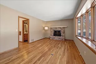 2640 Queensland Ln N, Plymouth, MN 55447 - Photo 17