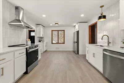 2640 Queensland Lane N, Plymouth, MN 55447 - Photo 5