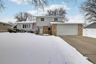 1339 16th St W, Hastings, MN 55033 - Photo 1