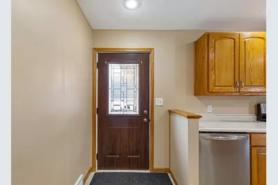 832 Home Place, Faribault, MN 55021 - Photo 9