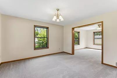 7953 Woodlawn Drive, Mounds View, MN 55112 - Photo 9