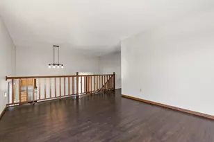 880 Lake Susan Dr, Chanhassen, MN 55317 - Photo 7