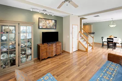 988 Princeton Avenue, Shakopee, MN 55379 - Photo 3