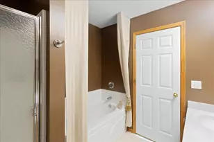 988 Princeton Ave, Shakopee, MN 55379 - Photo 19