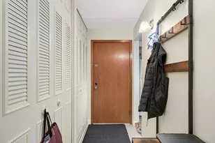 10501 Cedar Lake Rd, Minnetonka, MN 55305 - Photo 5