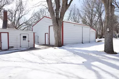 1409 Lakeland Drive NE, Willmar, MN 56201 - Photo 23
