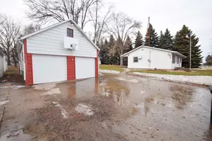 1409 Lakeland Dr NE, Willmar, MN 56201 - Photo 29
