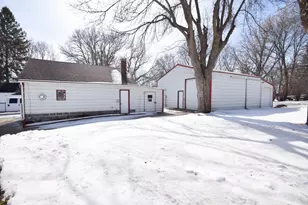 1409 Lakeland Dr NE, Willmar, MN 56201 - Photo 27