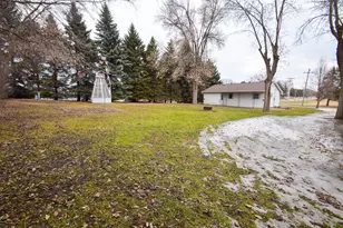 1409 Lakeland Dr NE, Willmar, MN 56201 - Photo 21