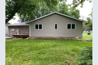 220 S 2nd Street, Bird Island, MN 55310 - Photo 23